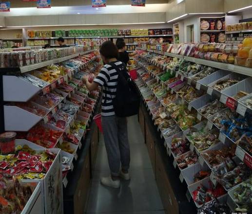 连锁加盟店餐饮费用要多少（开设连锁餐饮店需要的资金估算）