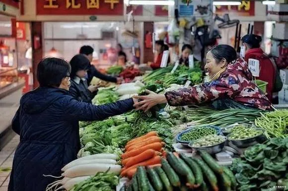 菜场门口做什么最赚钱呢 菜场门口做什么最赚钱呢女生