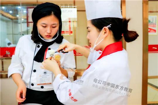 大学做什么美食赚钱，烹饪创业的绝佳路径