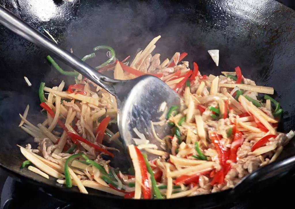 赚钱与美食烹饪，探索菜品的独特魅力与盈利前景