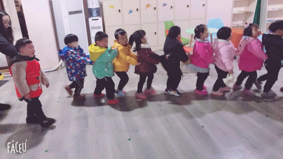 在学校幼师做什么兼职赚钱 幼师学校出来怎么分配工作