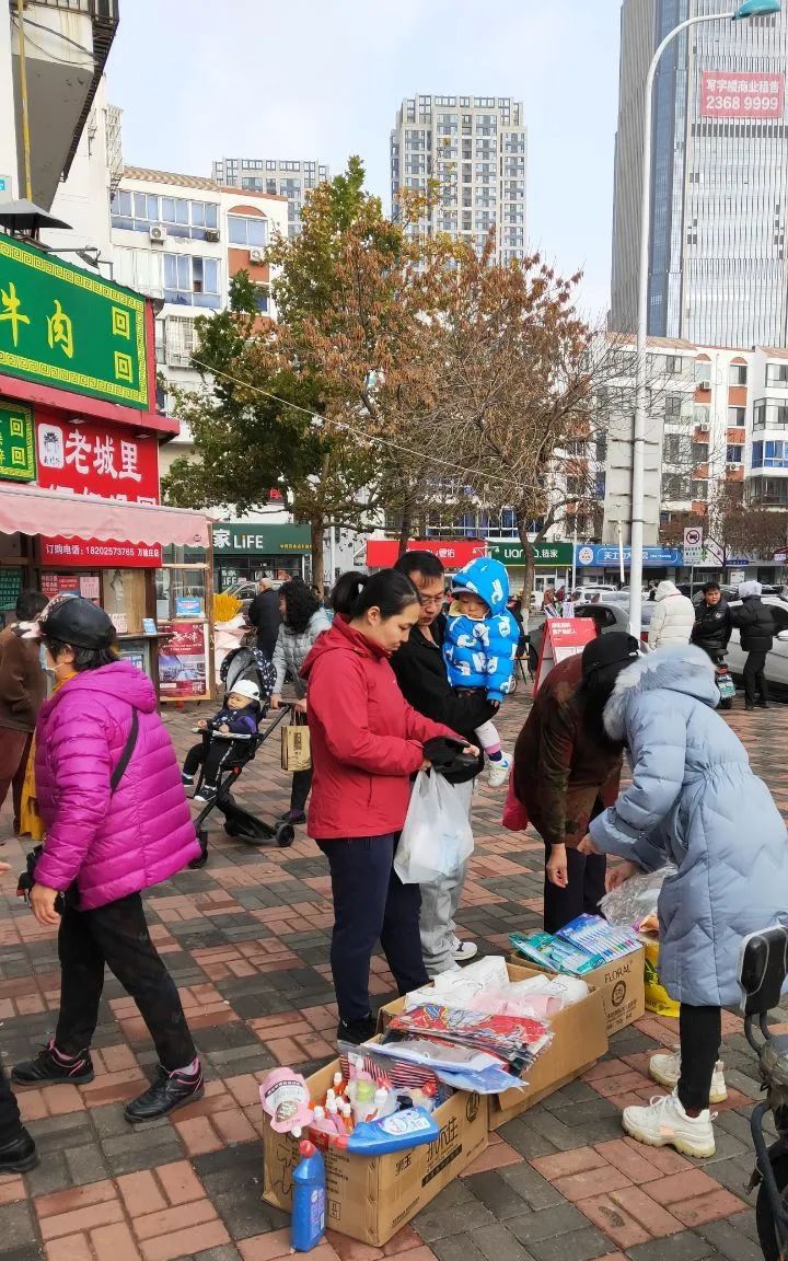 县城小区边做什么生意赚钱