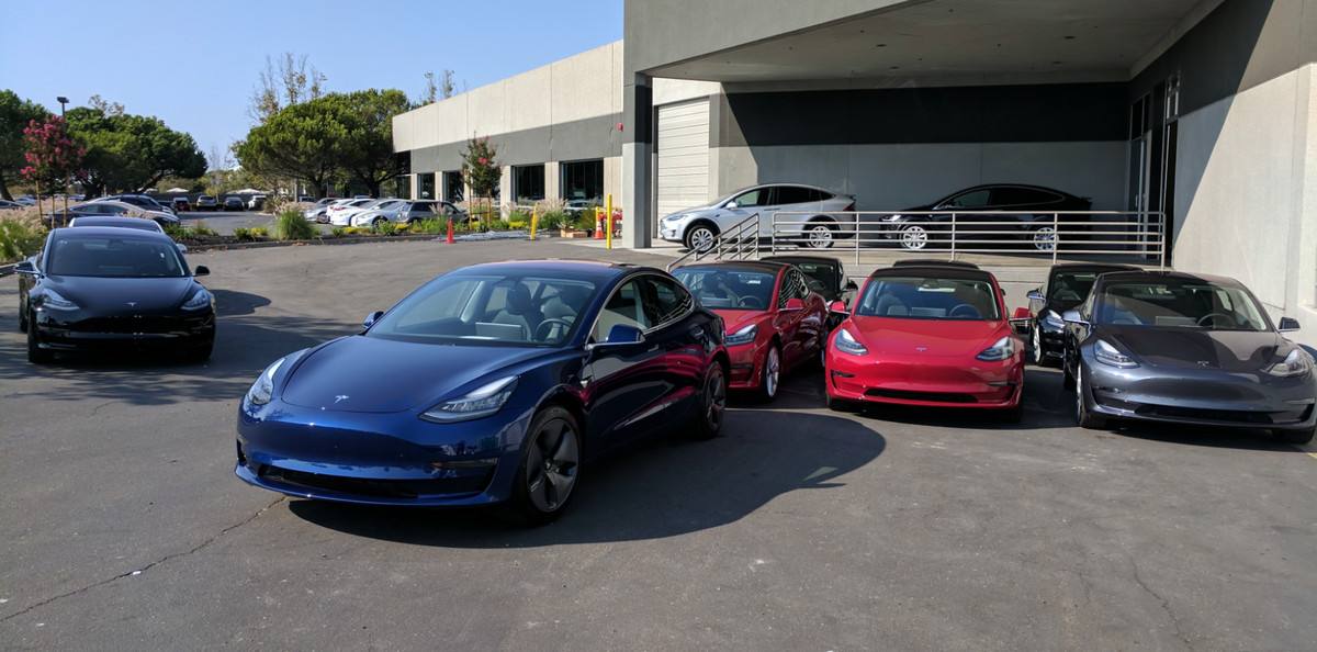 model3街头测评 model 3高性能版测评