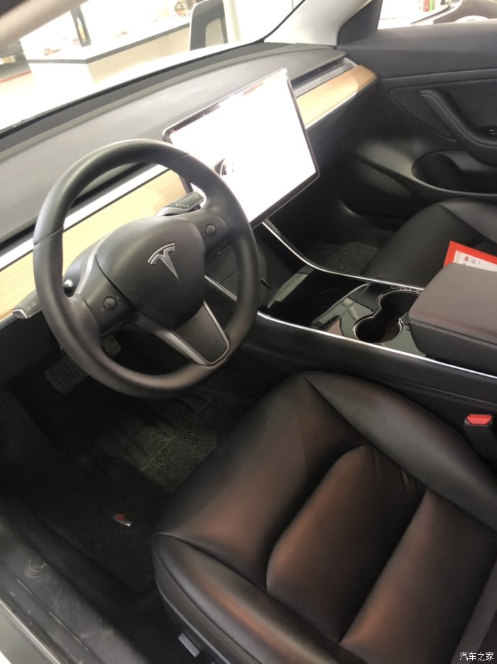 特斯拉model3水箱 特斯拉model3水箱怎么排空气