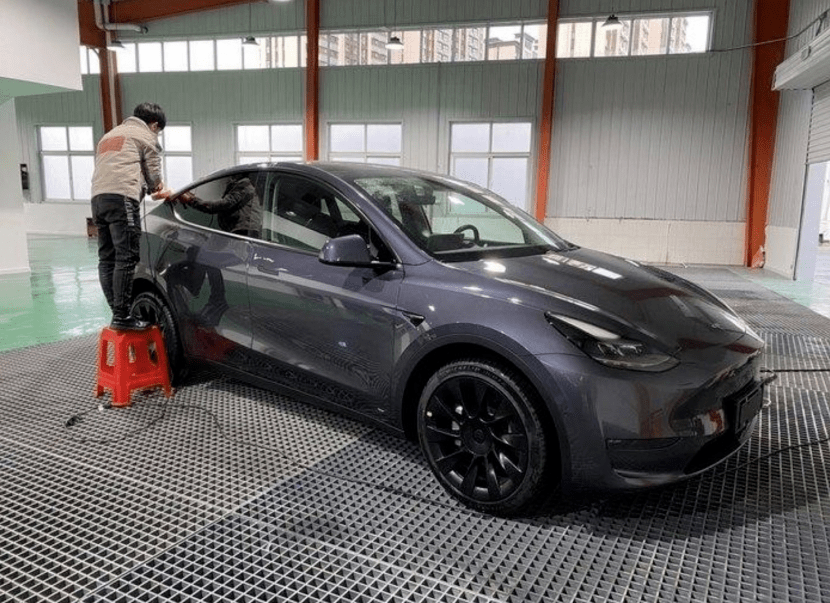 modely暖风出口 model y 进风口